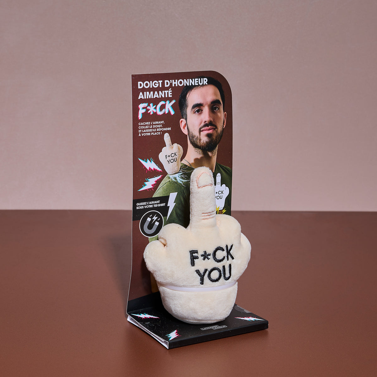 PELUCHE AIMANTEE DOIGT D'HONNEUR FUCK