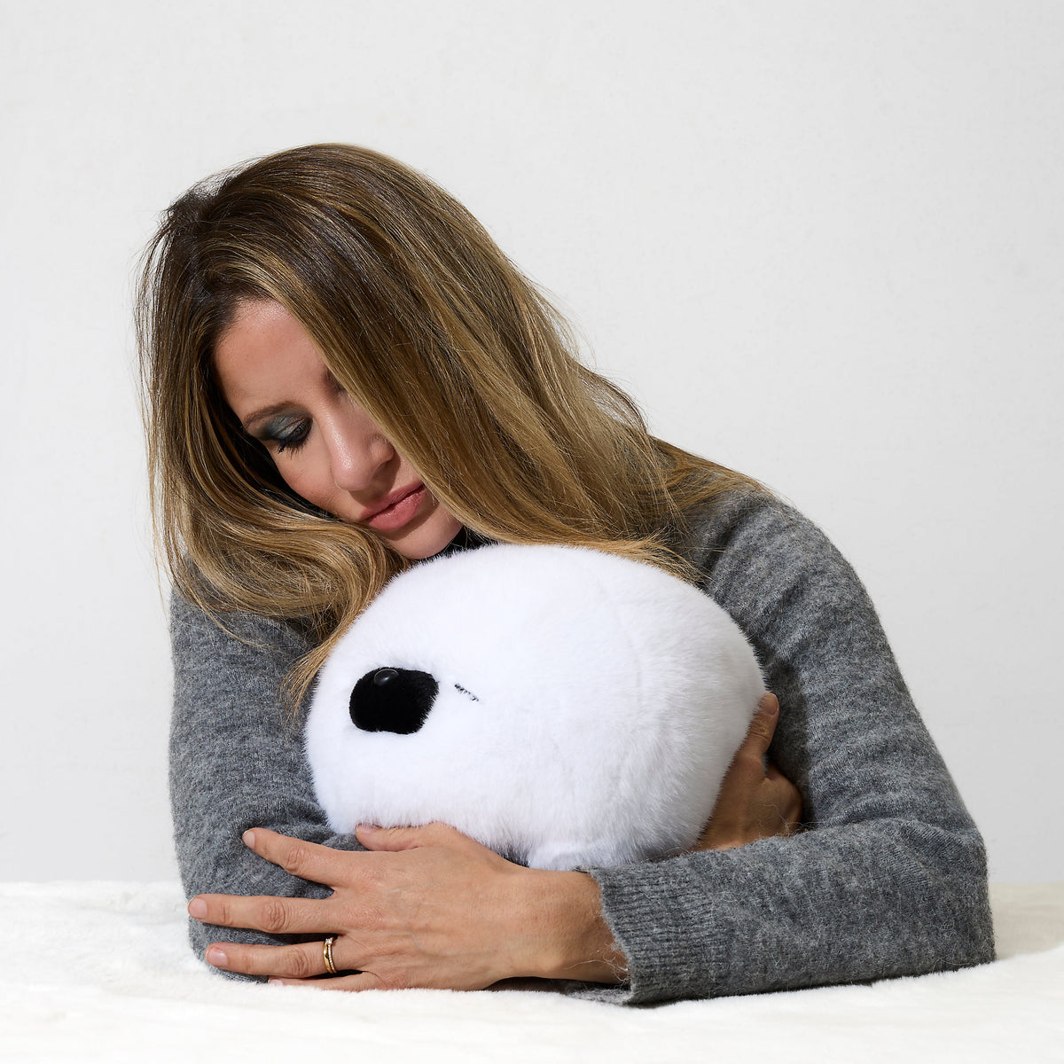 PELUCHE PHOQUE COCOON MOCHI