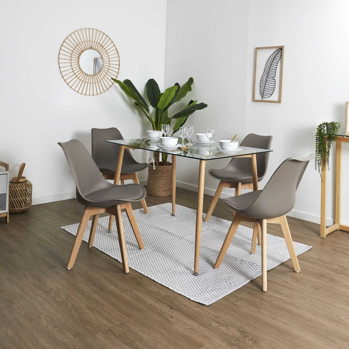 CHAISE SCANDINAVE COQUE PP REMBOURREE TAUPE