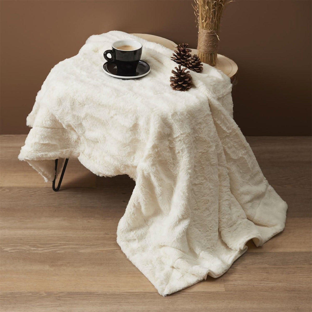 PLAID HARNAIS IMITATION FOURRURE HYGGE