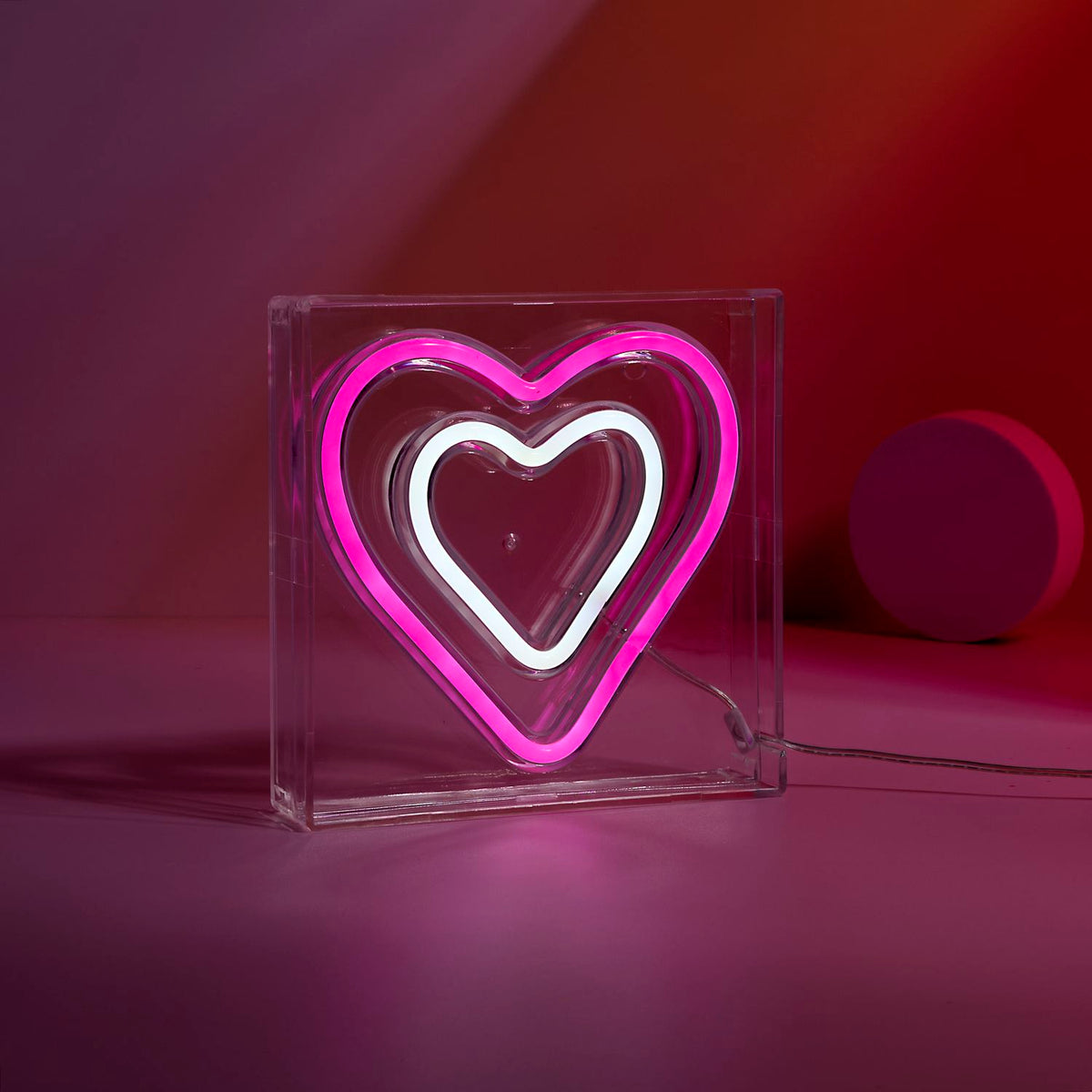 LAMPE EFFET NEON COEURS