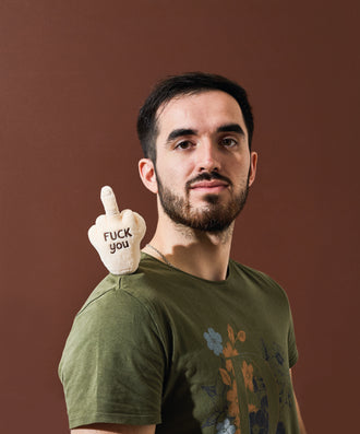 PELUCHE AIMANTEE DOIGT D'HONNEUR FUCK