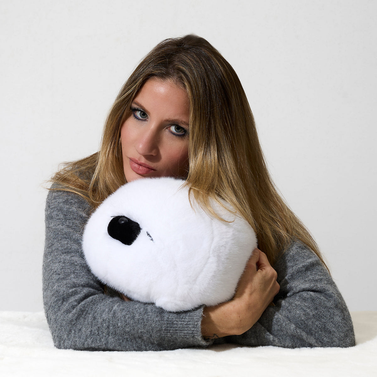PELUCHE PHOQUE COCOON MOCHI