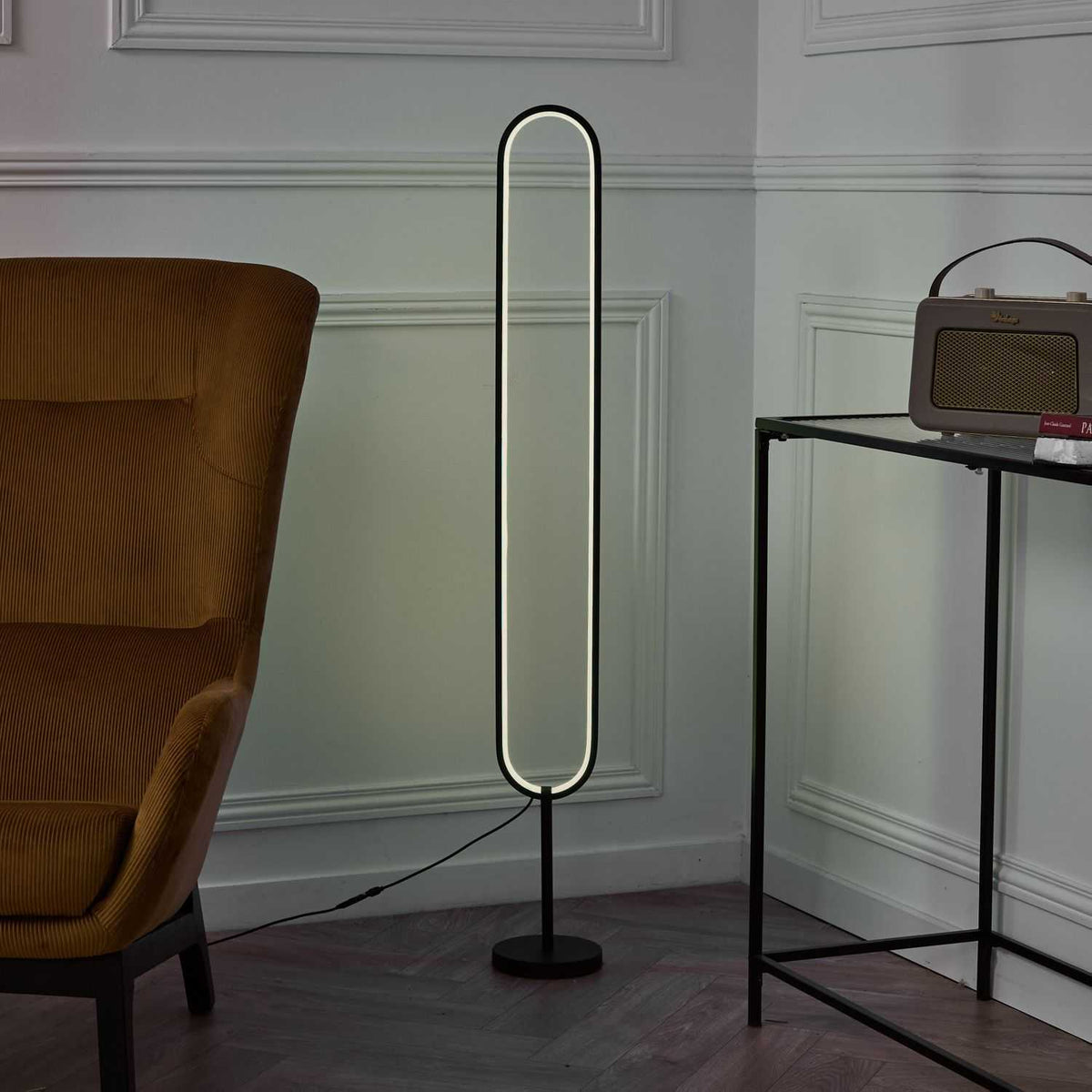 LAMPE LED OVALE SUR PIED 120CM