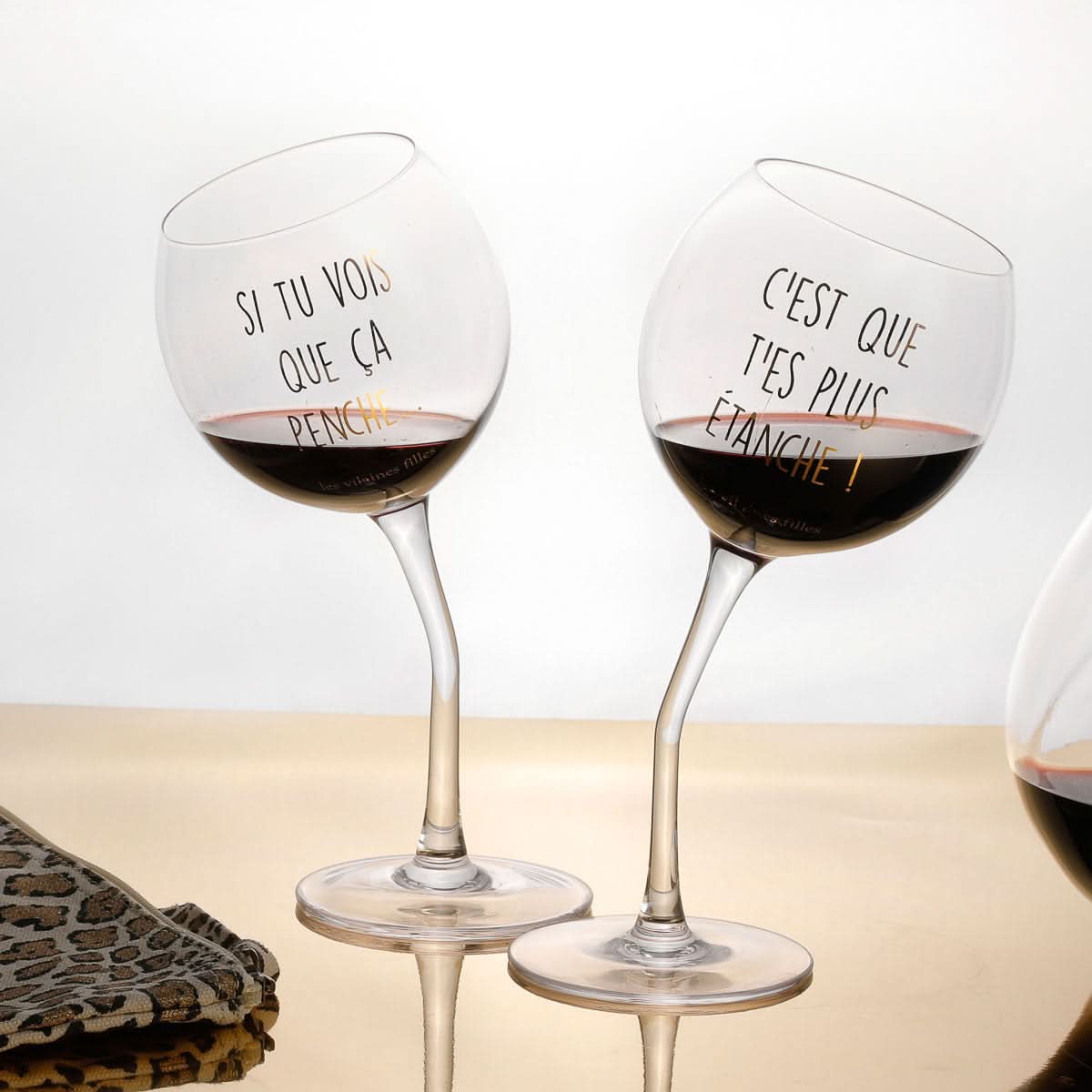 COFFRET 2 VERRES PENCHES DORES