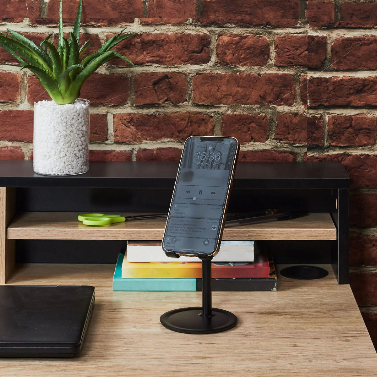 SUPPORT DE TELEPHONE POUR BUREAU